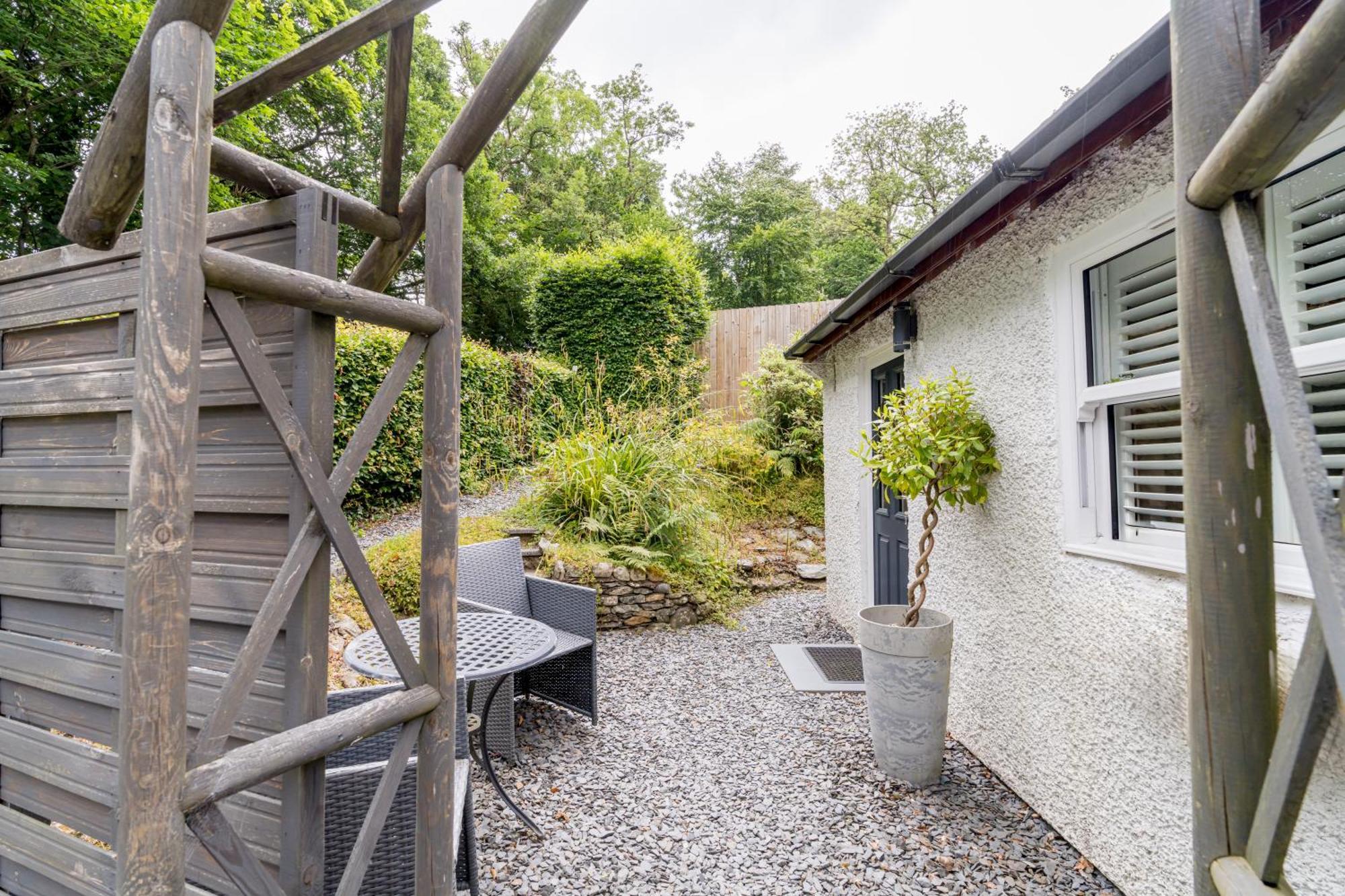 Villa Squirrel Bank, With A Hot Tub & Parking Bowness-on-Windermere Exterior foto
